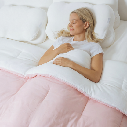 Ultra-Fluffy, Temperature-Balancing Comforter